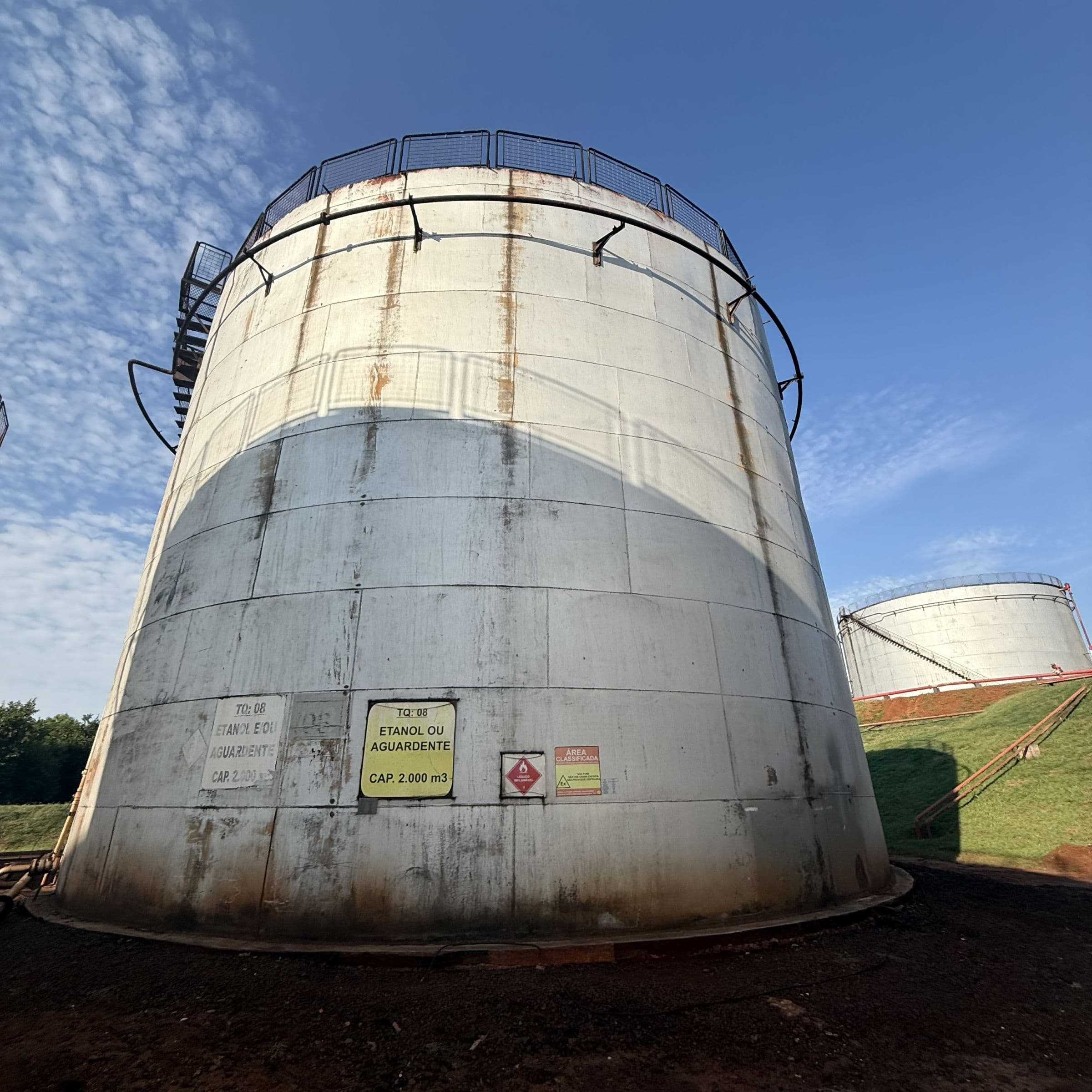 Inspeção de tanque de armazenamento